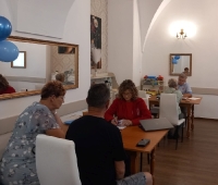 Pomagać mądrze i wytrwale._4