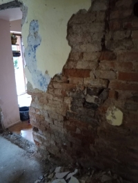 Pomoc dla powodzian w postaci kart.